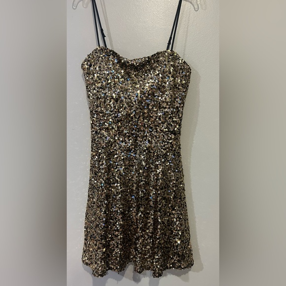 B Darlin A-Line, Square Neckline, Gold Sequined Dress. Size Small. NWOT. - Picture 1 of 10